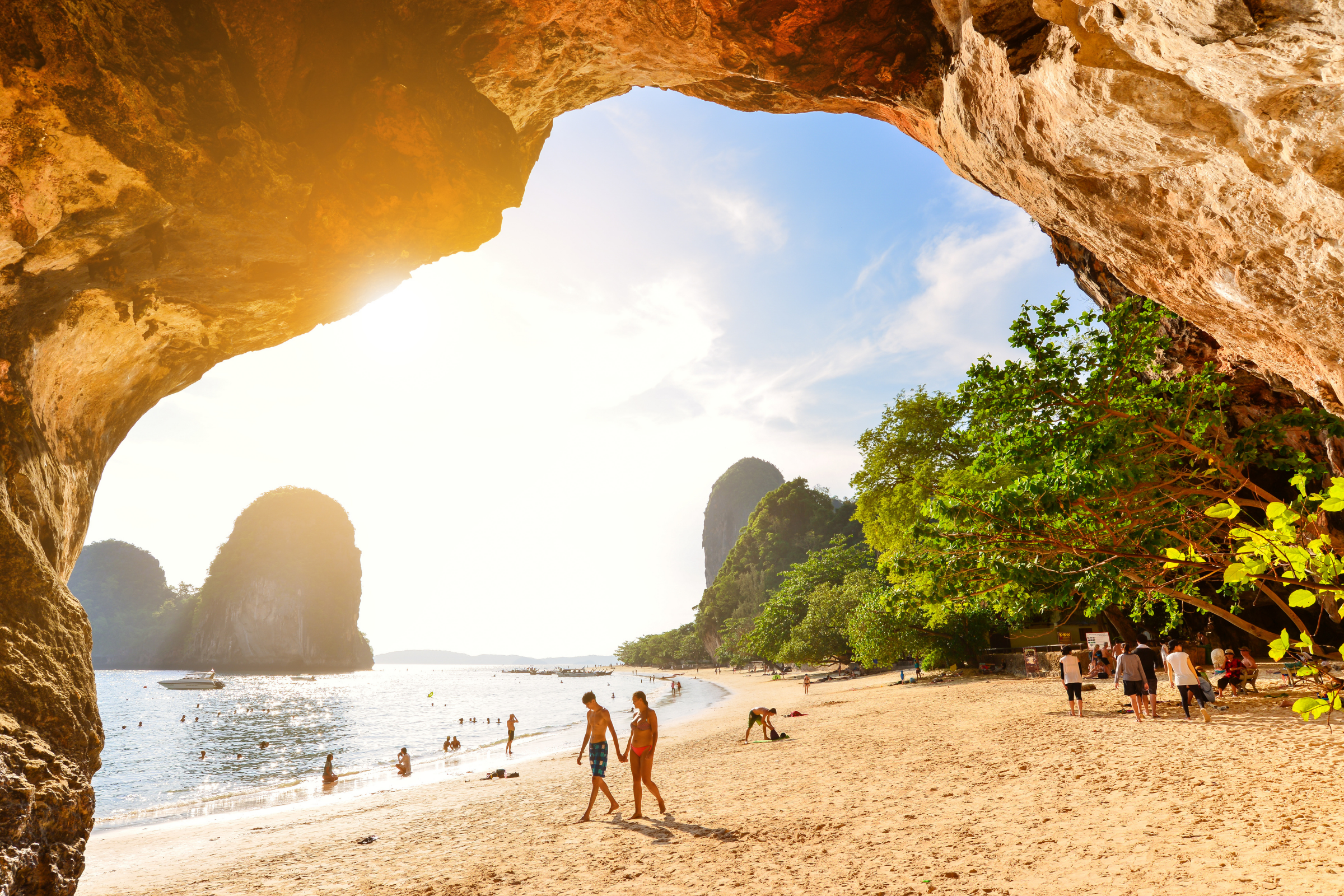 19 guanaja, bay of islands.webp